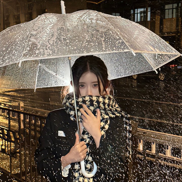 黑夜里的眼睛